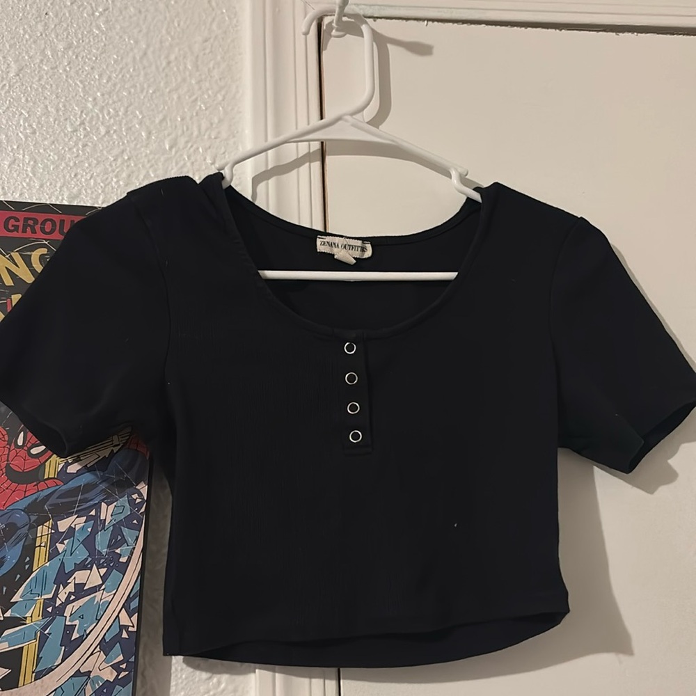 Black crop top